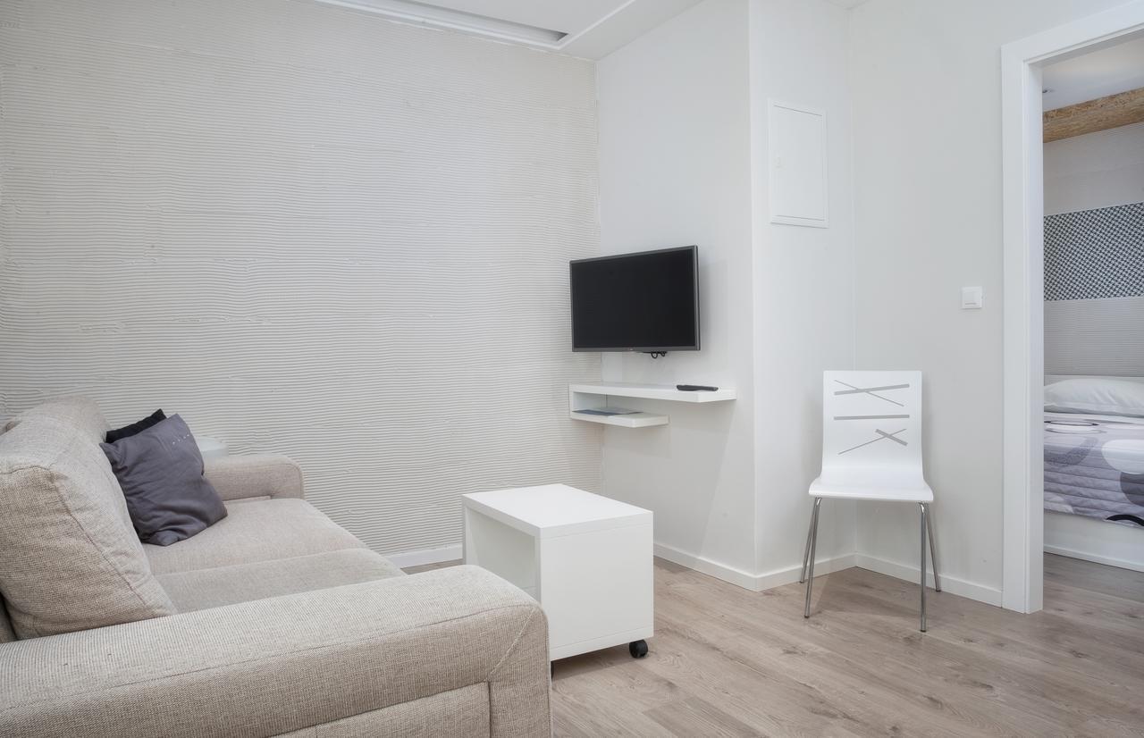 Apartments Juric Brela Exterior foto